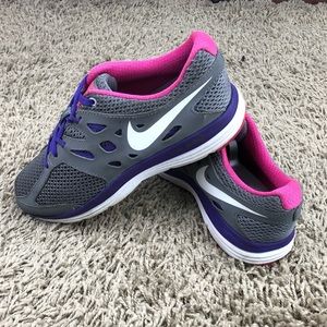 Nike Dual Fusion Lite WMN 6